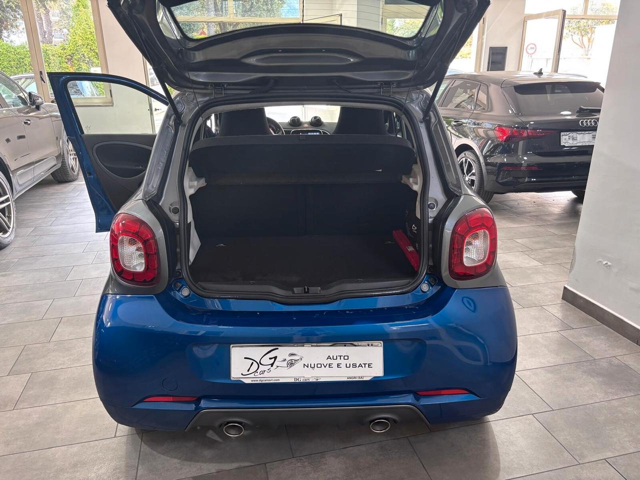 SMART FORFOUR 0.9 TWINAMIC TURBO BRABUS
