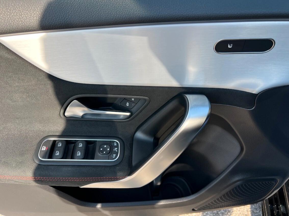 Mercedes-Benz A 180 d AMG Line Premium auto Tetto Apr. FULL OPTIONAL