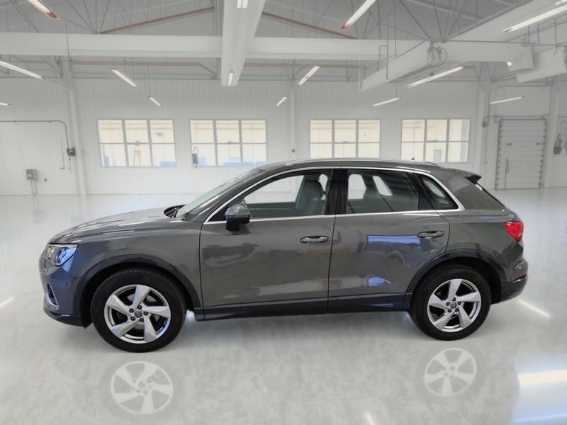 AUDI Q3 35 TDI S tronic Business Advanced