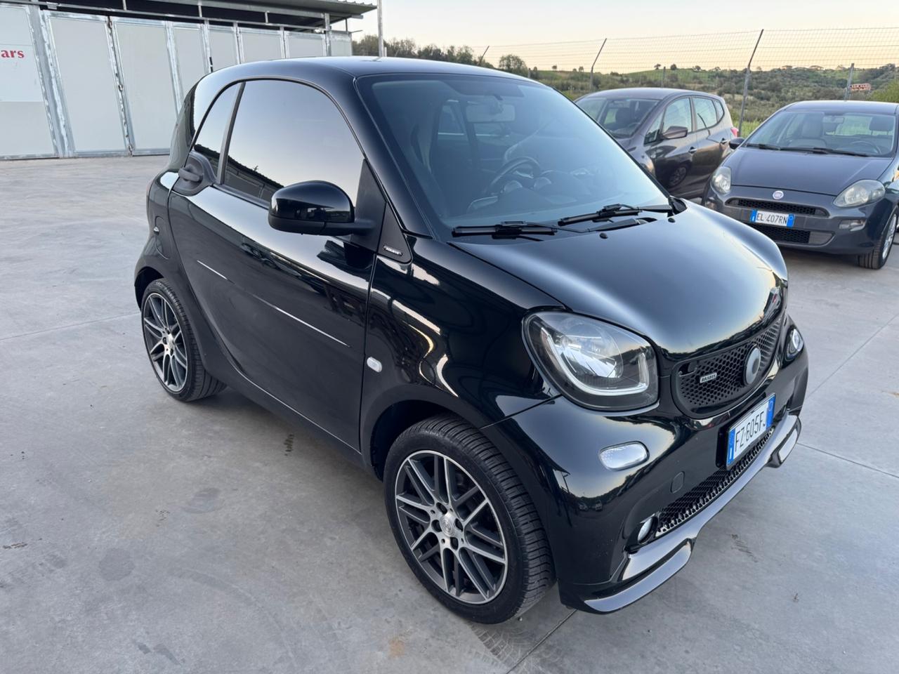 Smart ForTwo 1.0 70cv ALLESTIMENTO BRABUS