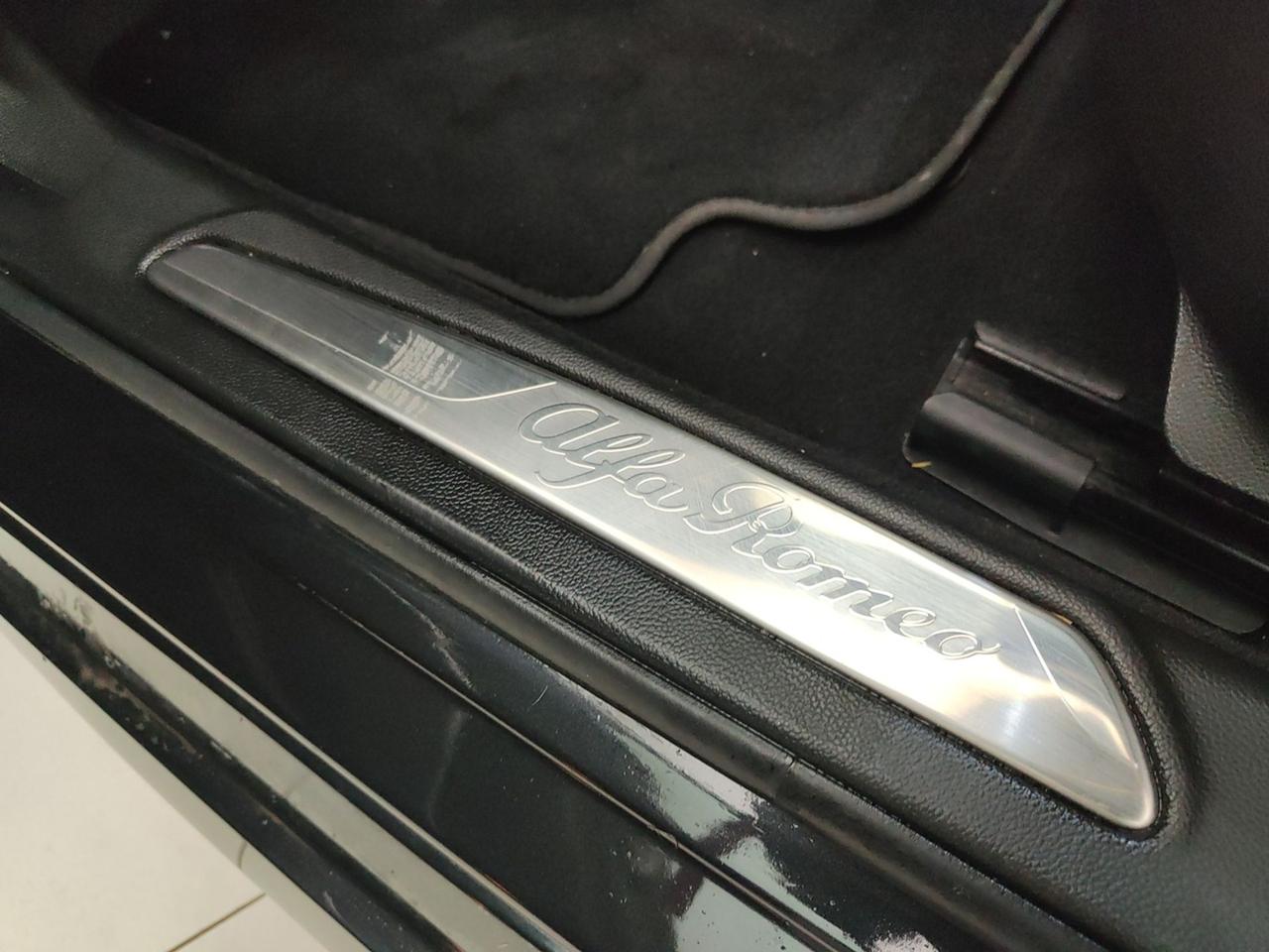 ALFA ROMEO Giulia 2022 2.2 TD 160CV SUPER BUSINESS AT8