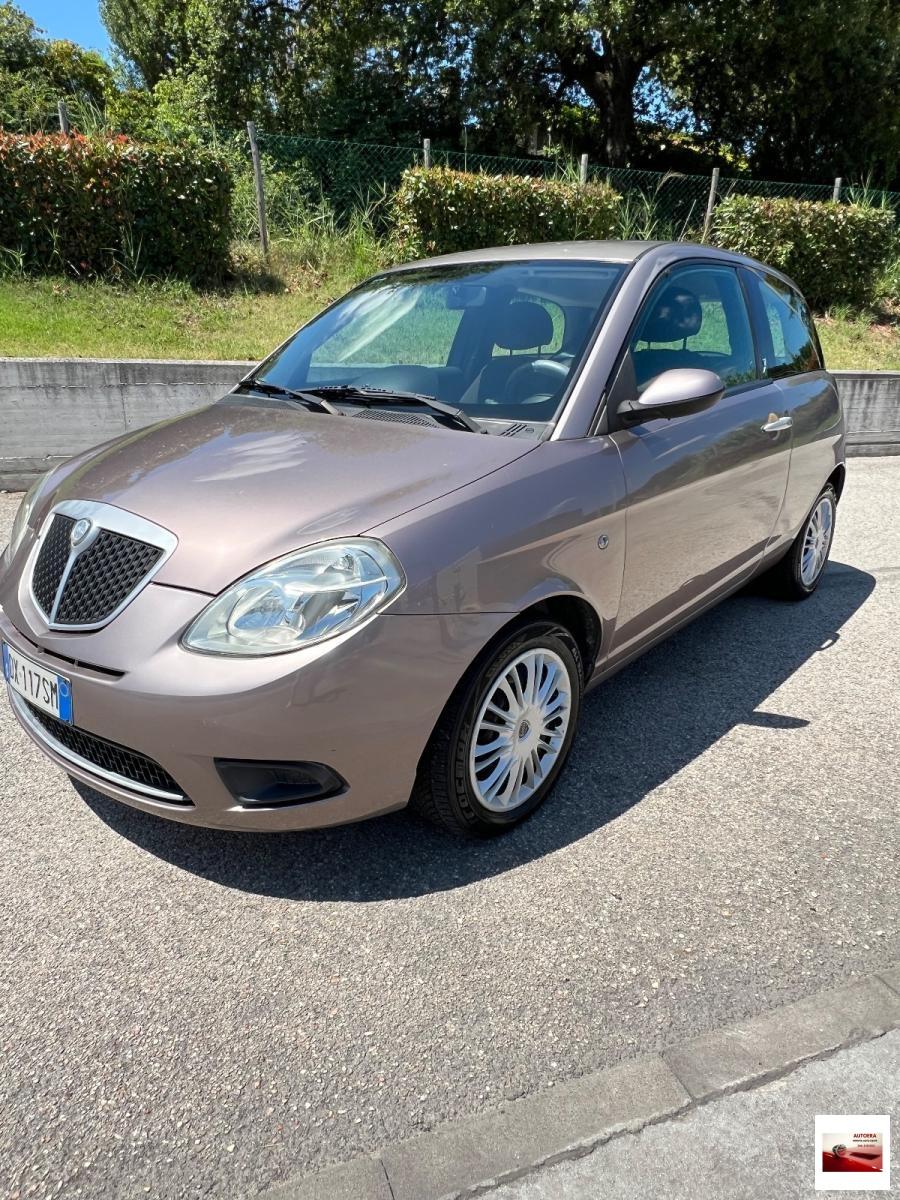 LANCIA - Ypsilon - 1.2 Argento