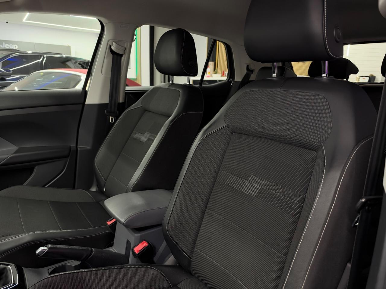 Volkswagen T-Cross 1.0 TSI 110CV Sport Full Opt
