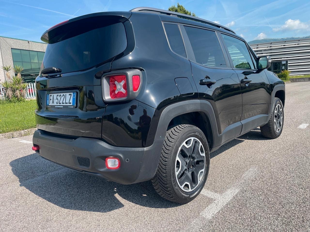 Jeep Renegade 2.0 Mjt 170CV 4WD Active Drive Low Trailhawk