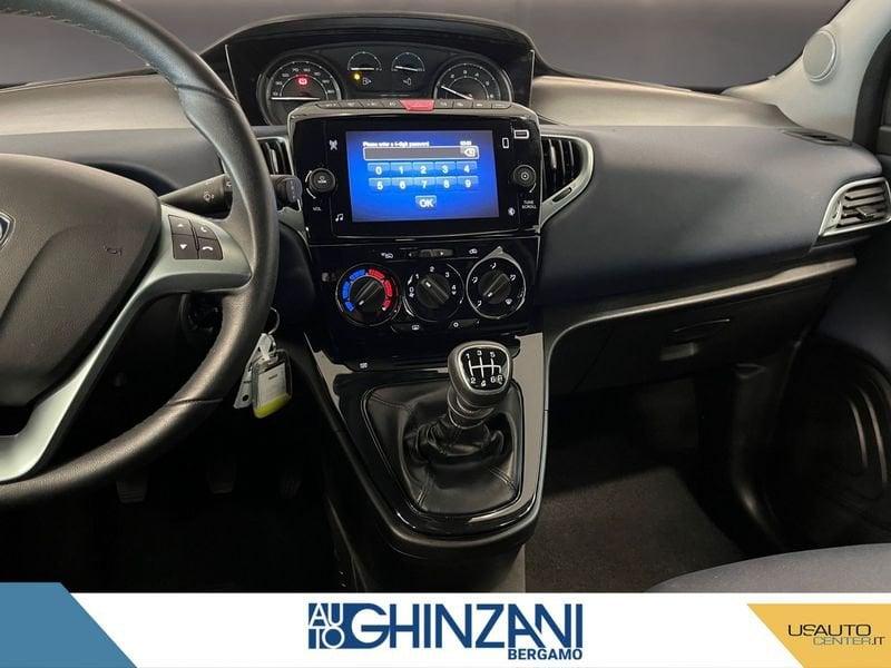 Lancia Ypsilon 1.0 FireFly 5 porte S&S Hybrid Platino - Km0