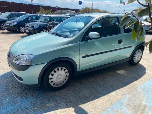 Opel Corsa 1.2i 16V cat 3 porte Comfort