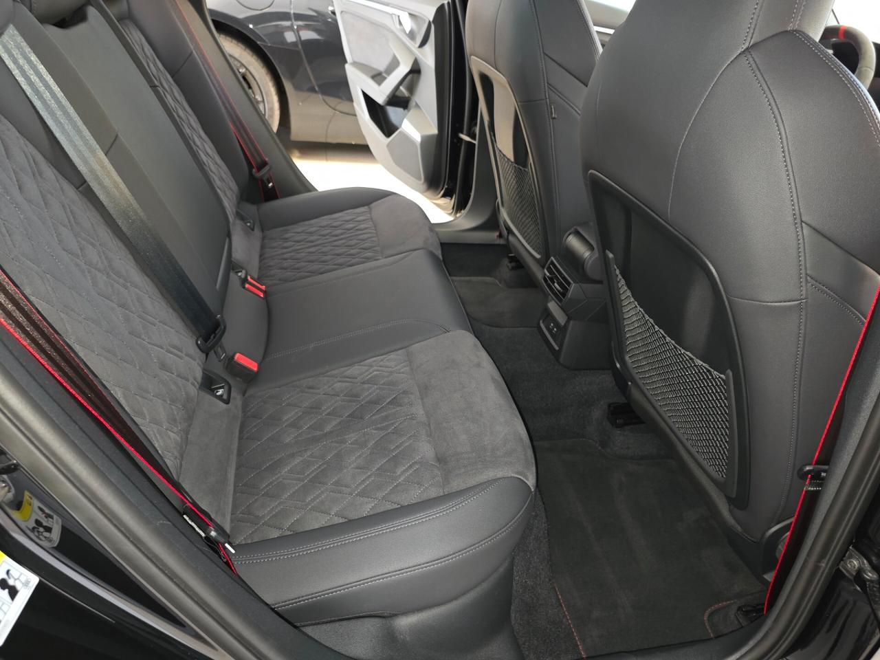 Audi A3 RS 3 Sedan TFSI quattro S tronic