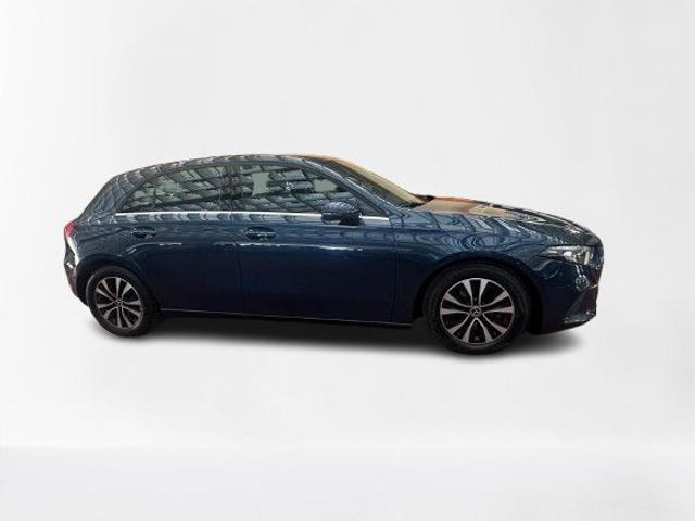 MERCEDES-BENZ A 180 d Automatic Business Extra