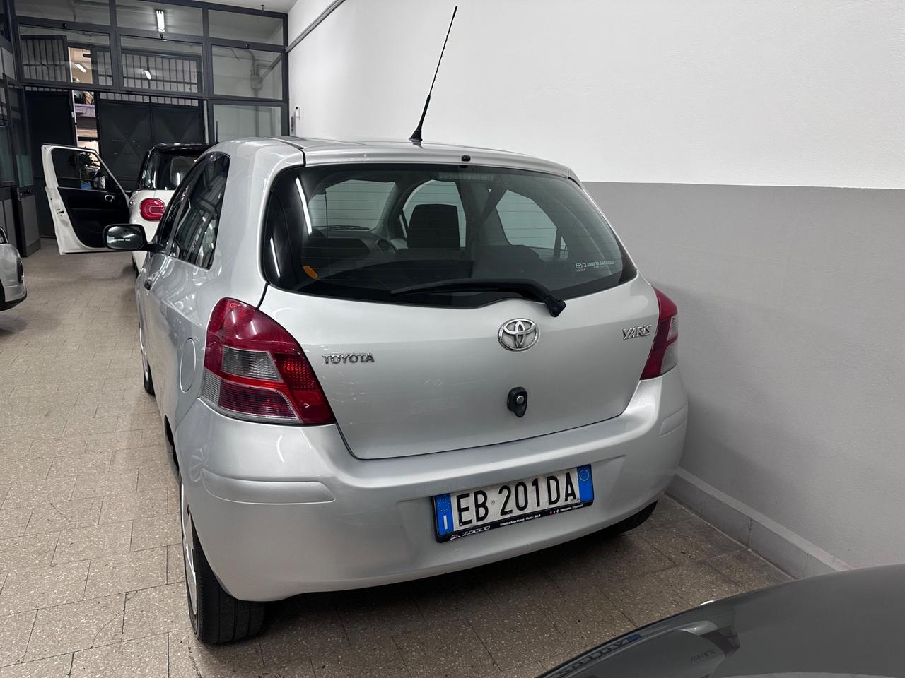 Toyota Yaris 1.0 3 porte Sol 2010