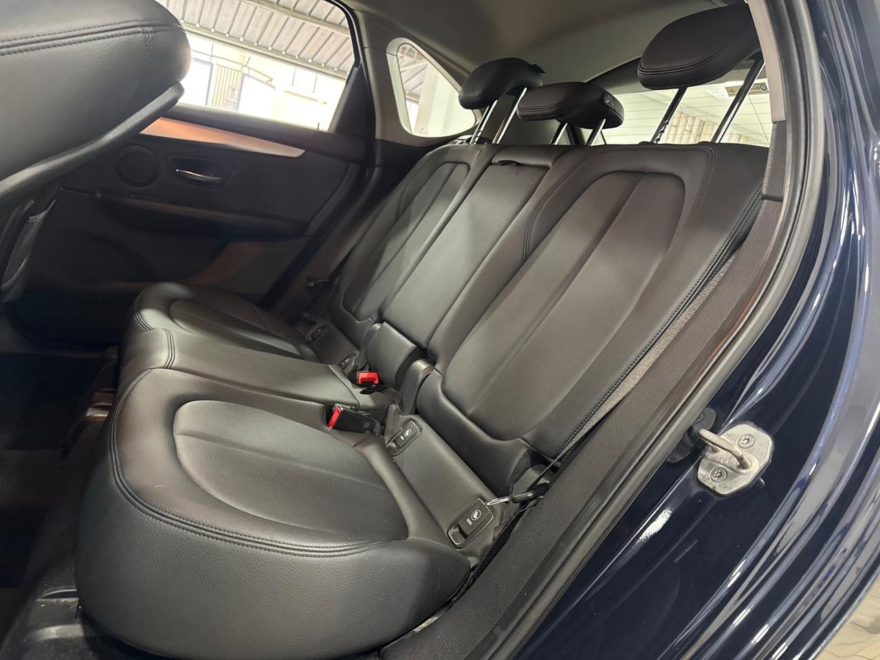 Bmw serie 2 luxury 218d full optional