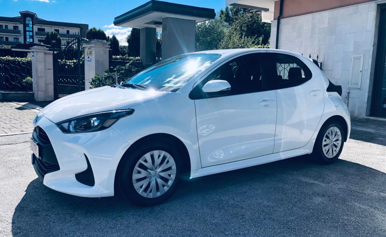 Toyota Yaris 1.0 5 porte Active