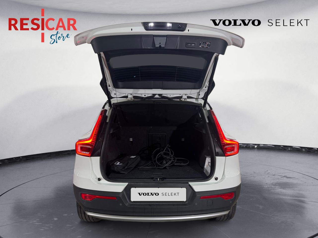 VOLVO XC40 N1 1.5 T4 plug-in hybrid Inscription Expression AUTOCARRO