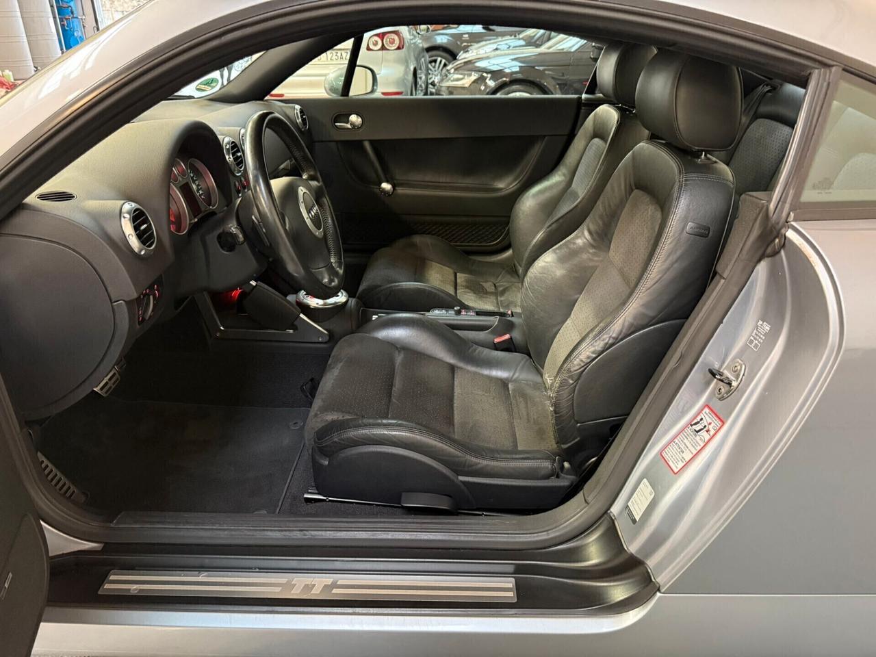 Audi TT Coupé 3.2 V6 cat quattro