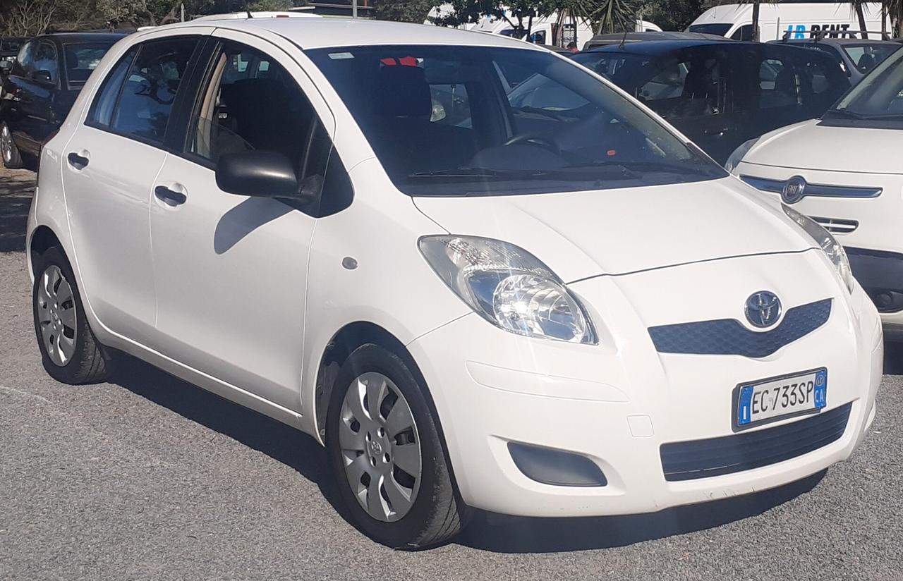 Toyota Yaris 2010 - 1.4 D-4D LB AUTOMOBILI
