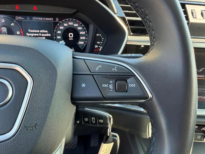 Audi Q3 Sportback 35 2.0 tdi s-tronic