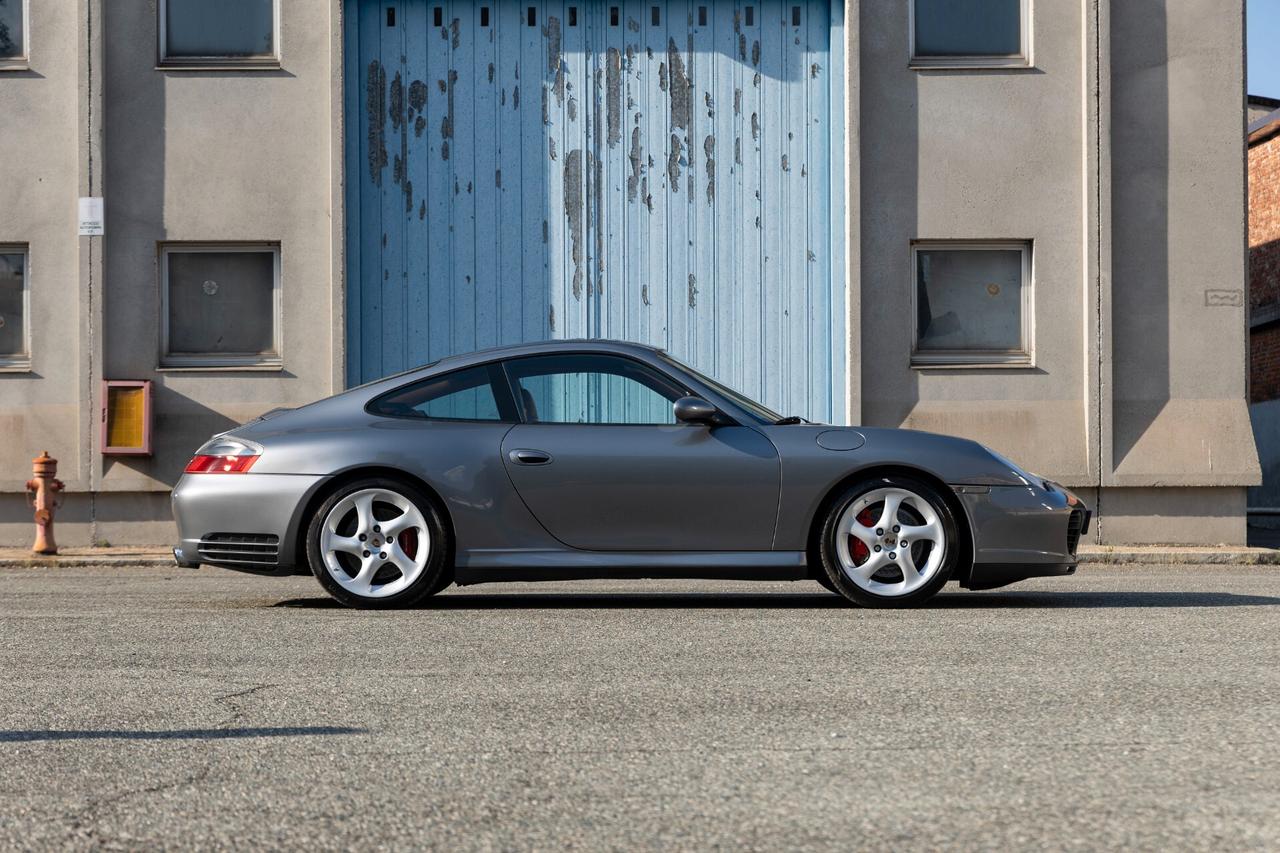 Porsche 911 Carrera 4S cat Coupé