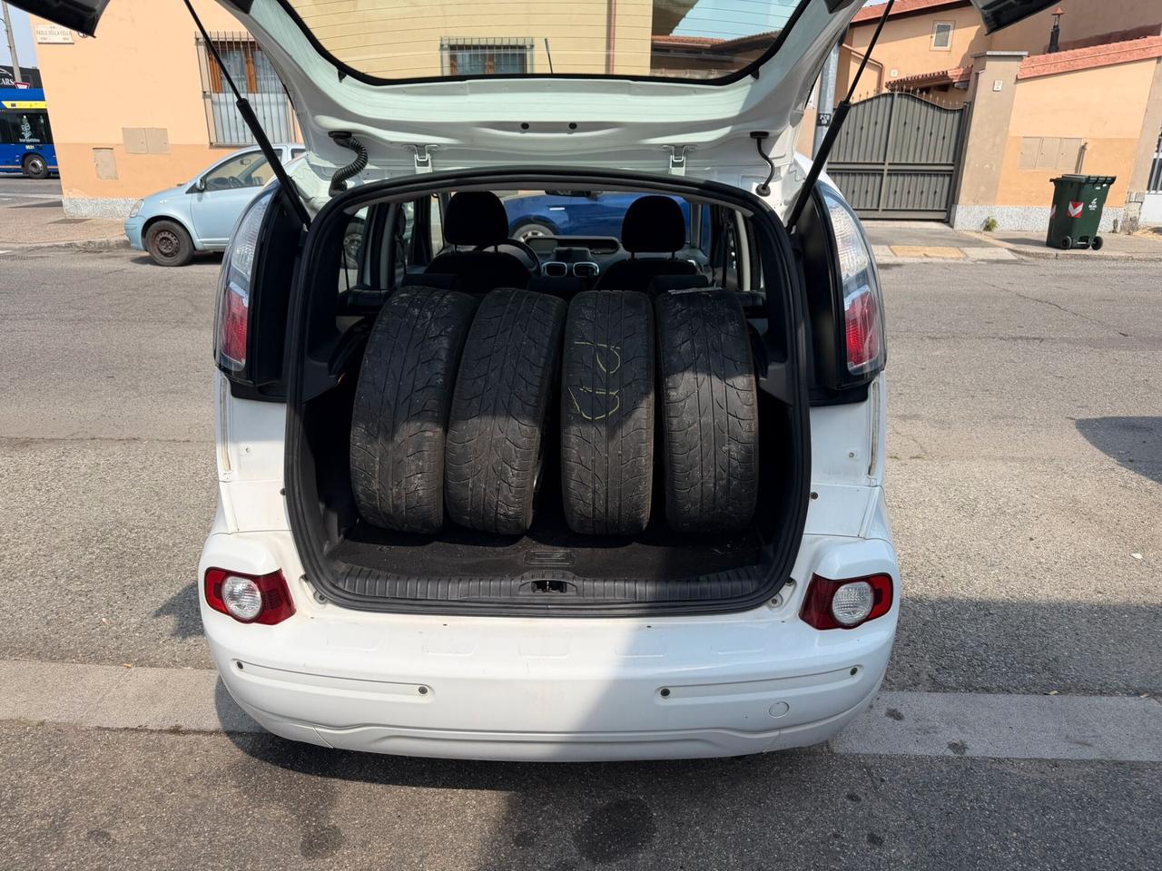 Citroen C3 Picasso 1.4 VTi 95 Exclusive Style GPL