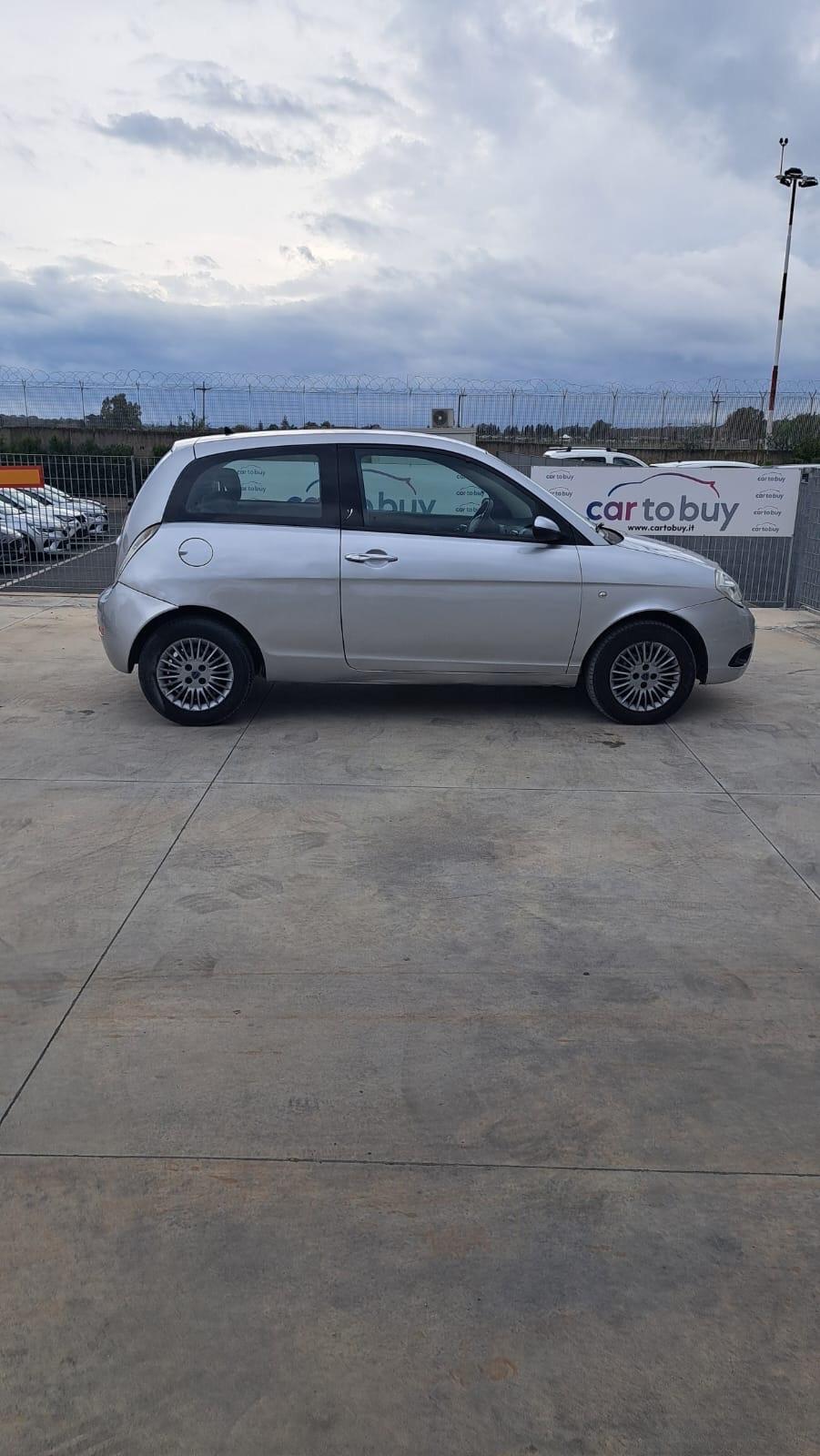 Lancia Ypsilon 1.2 Argento