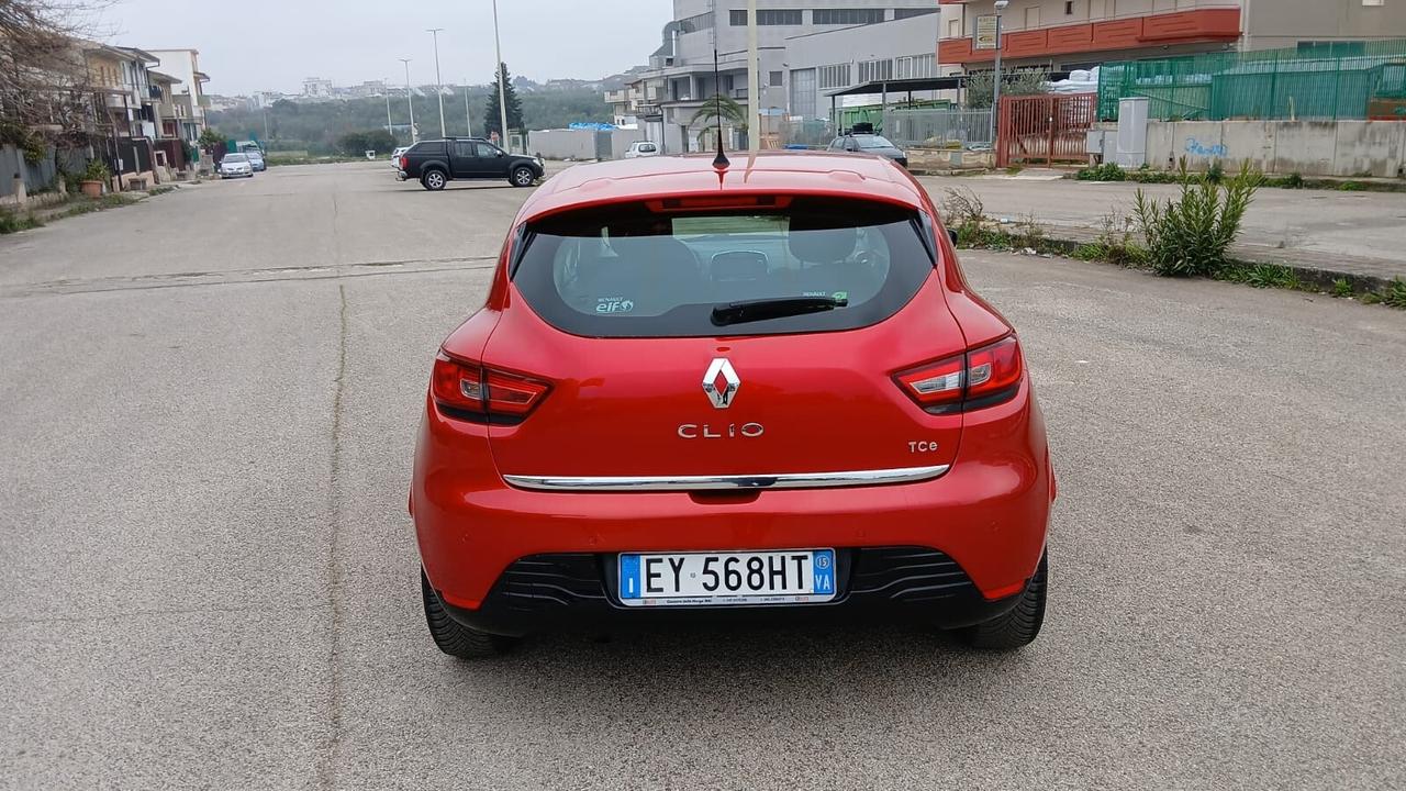 Renault Clio Sporter 0.9 TCe 12V 90CV Costume National