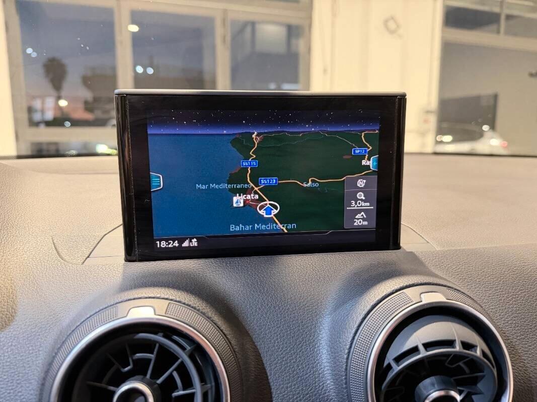 Audi Q2 30 TDI S tronic Business