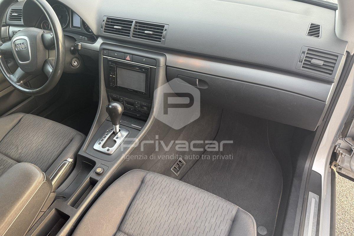 AUDI A4 1.8 20V T Avant
