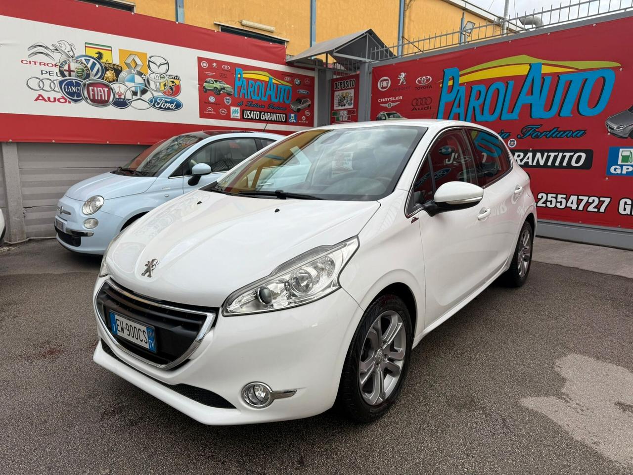 Peugeot 208 1.4 HDi 68cv Allure - 2014
