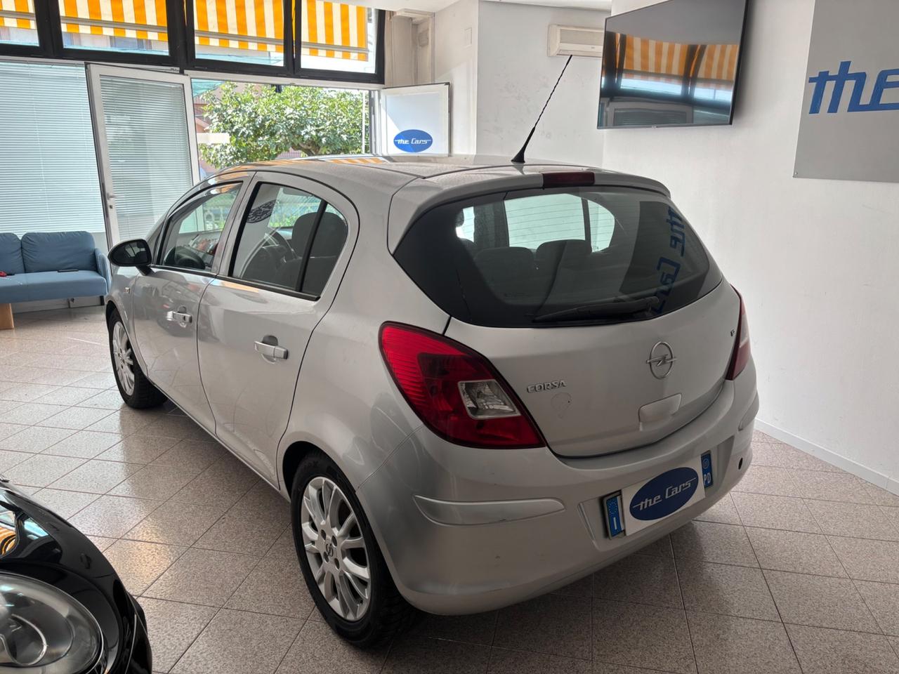 Opel Corsa 1.2 5 porte Enjoy GPL