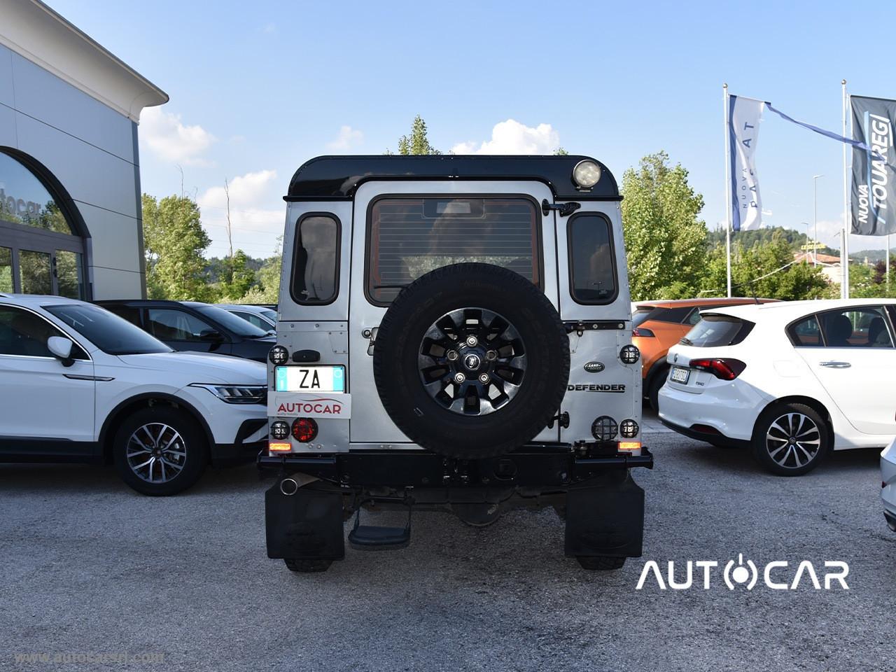 LAND ROVER Defender 110 2.2 TD4 Station Wagon