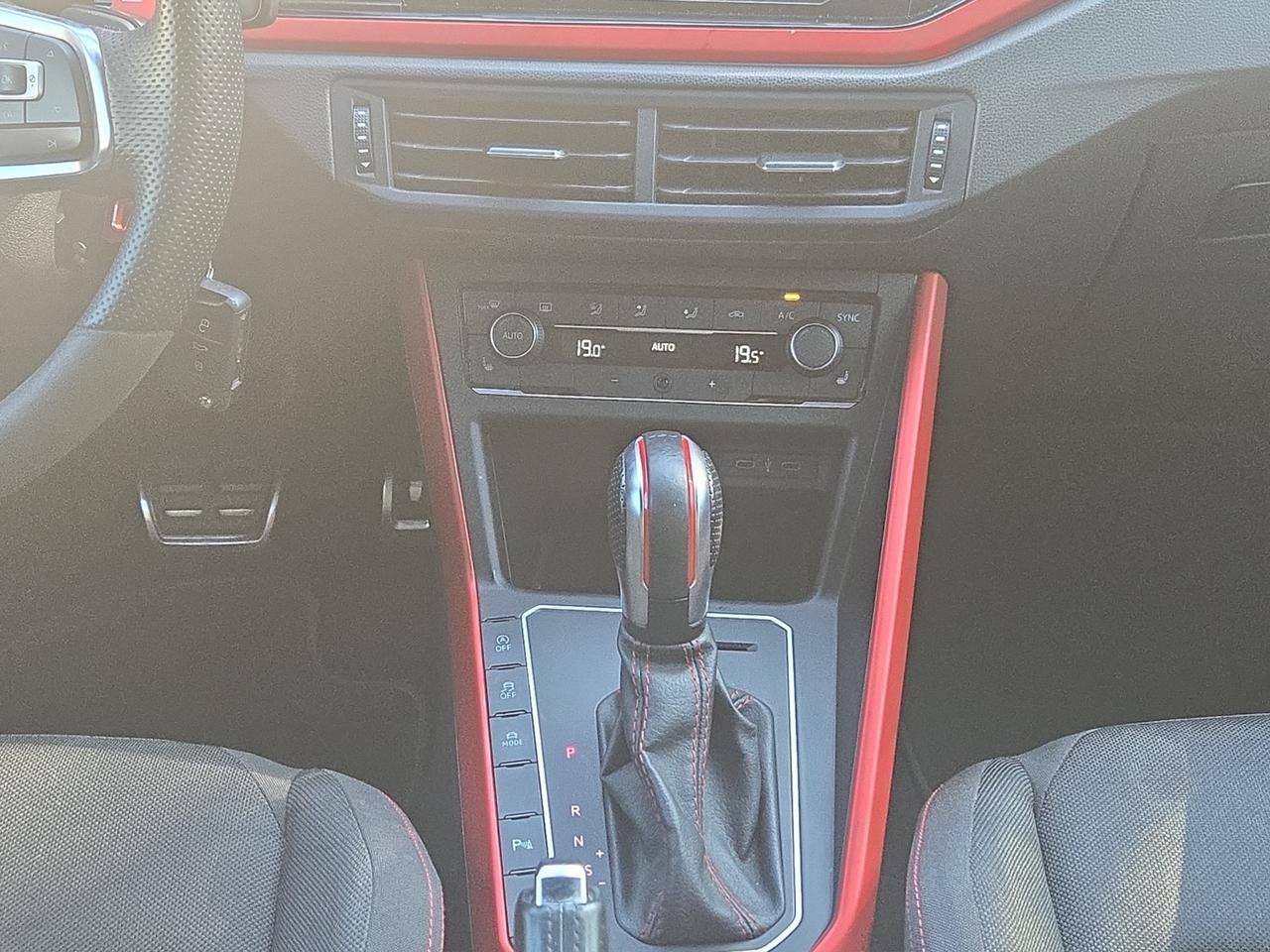 Volkswagen Polo 5p 2.0 tsi GTI 200cv dsg