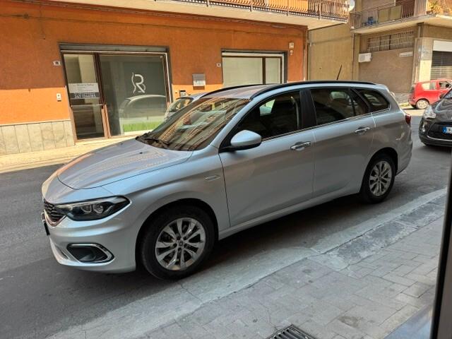 Fiat Tipo 1.3 Mjt S&S SW Lounge