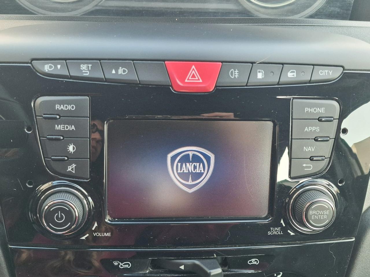 Lancia Ypsilon 1.2 benzina/gpl 70cv