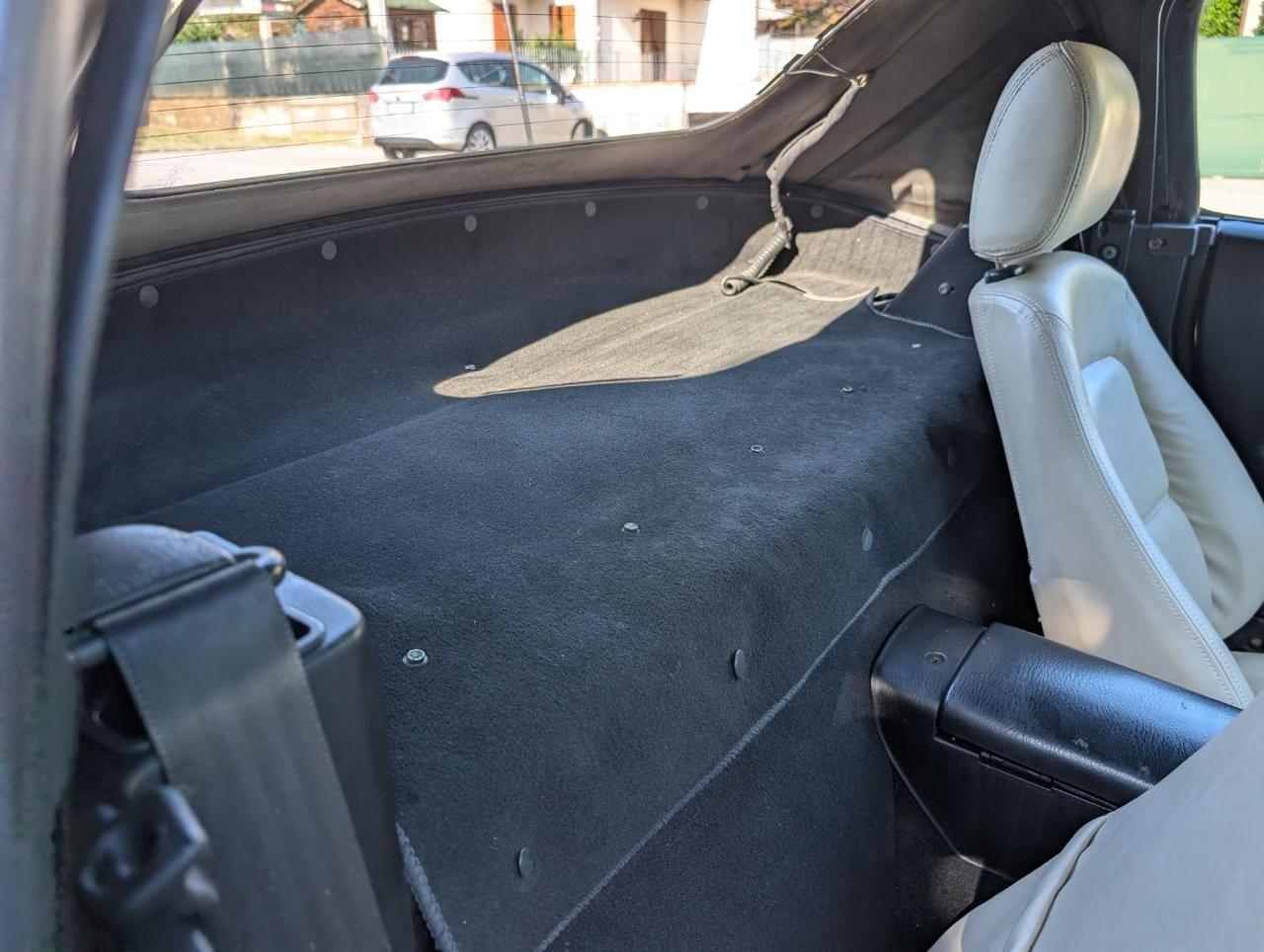 Mazda MX-5 1.6i 16V cat