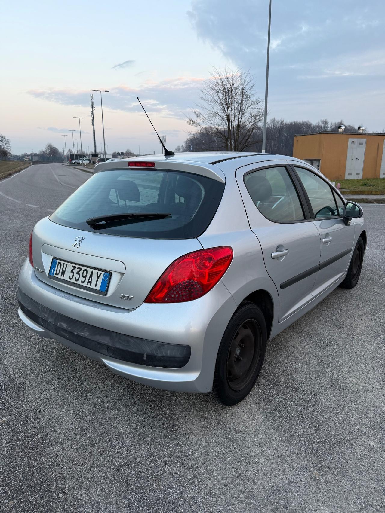 Peugeot 207 1.4 8V 75CV 3p. X Line ECO GPL