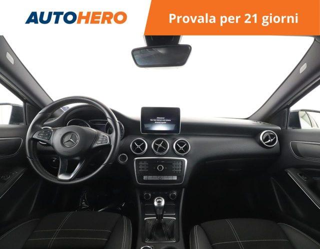 MERCEDES-BENZ A 200 d Sport