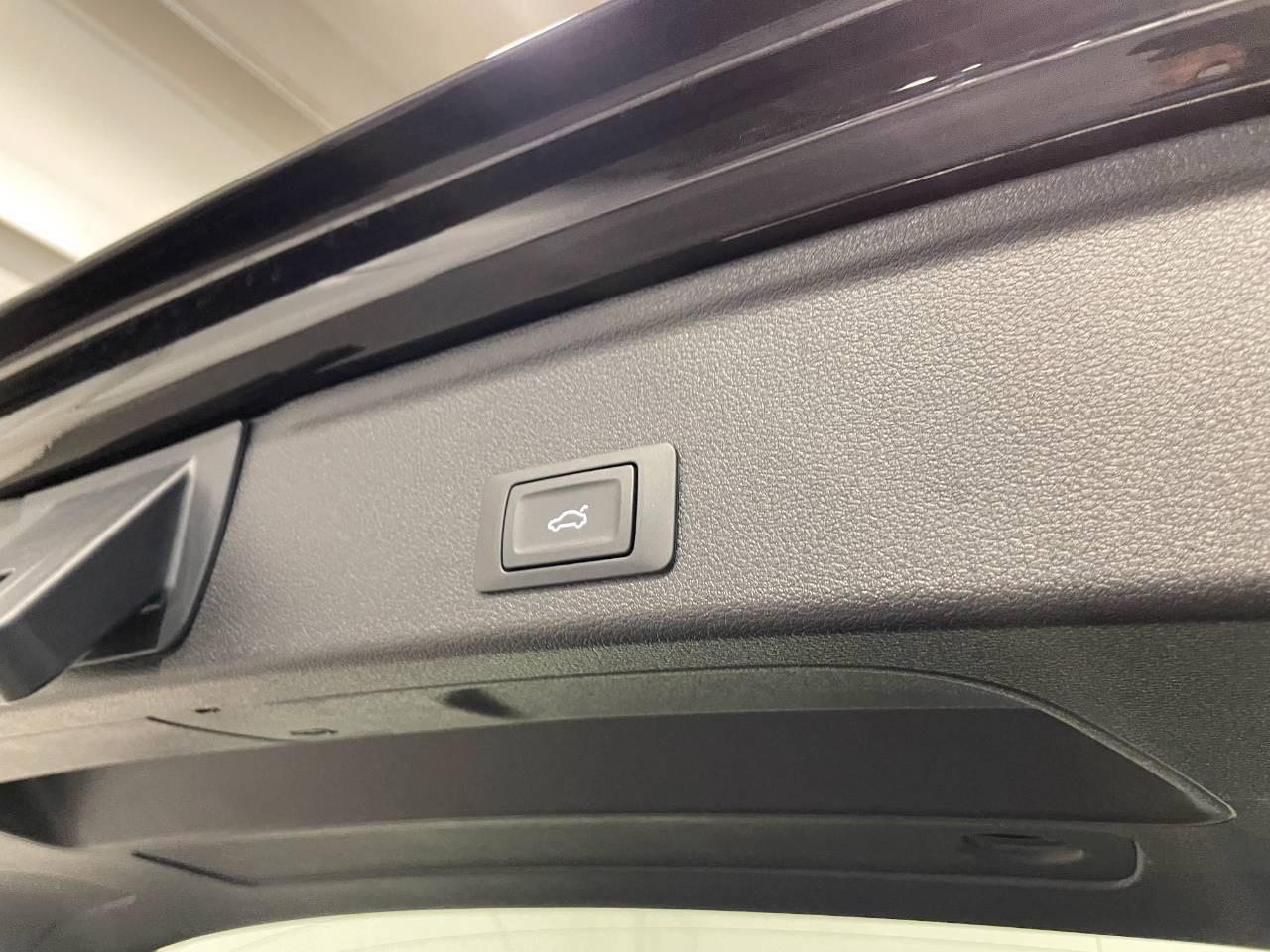 AUDI A4 AVANT 35 TDI MHEV S-TRONIC S LINE EDITION