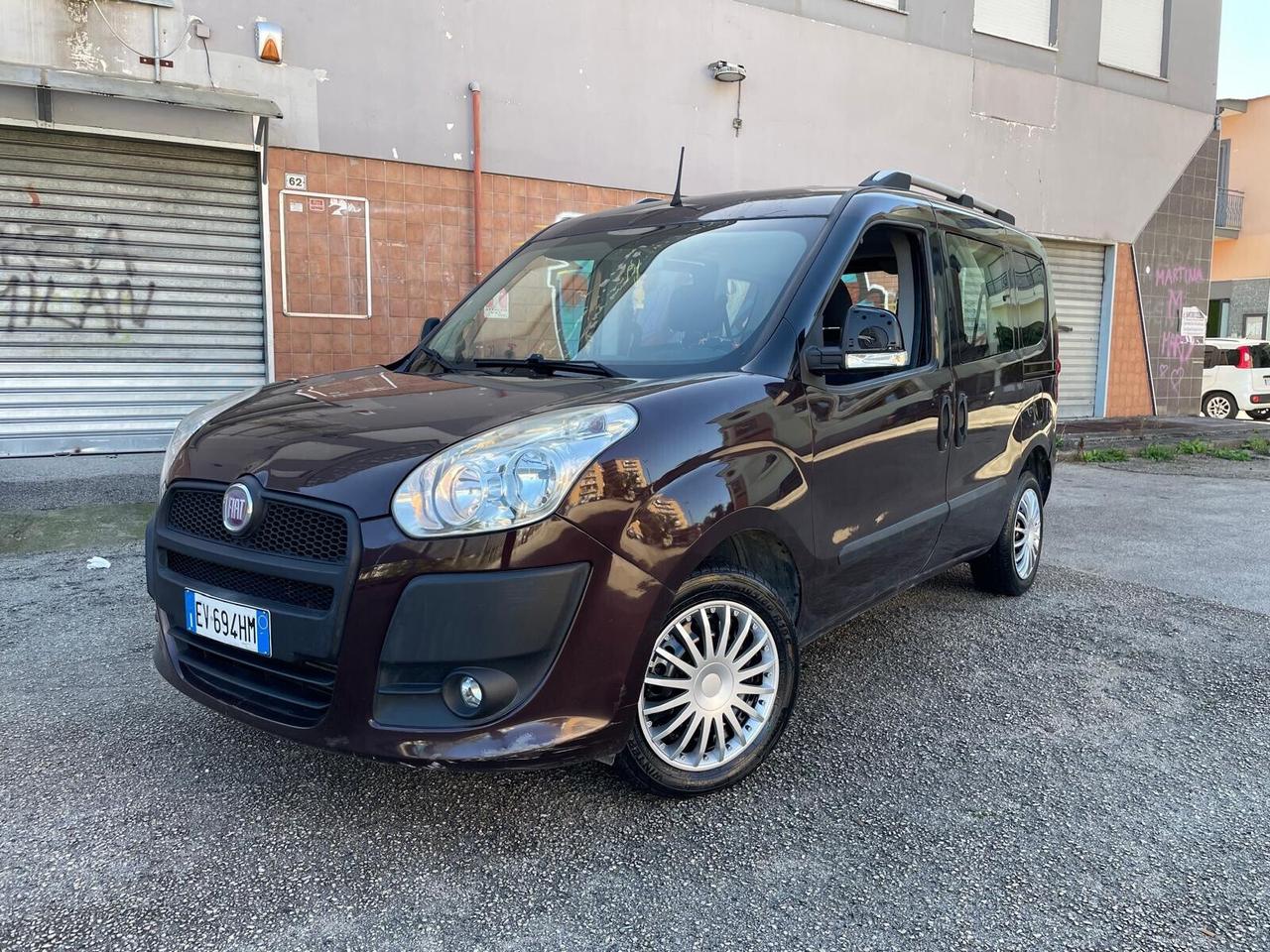 Fiat Doblo Restayling con Posti 1.4T-Jet TurboBenz/Metano Perfett