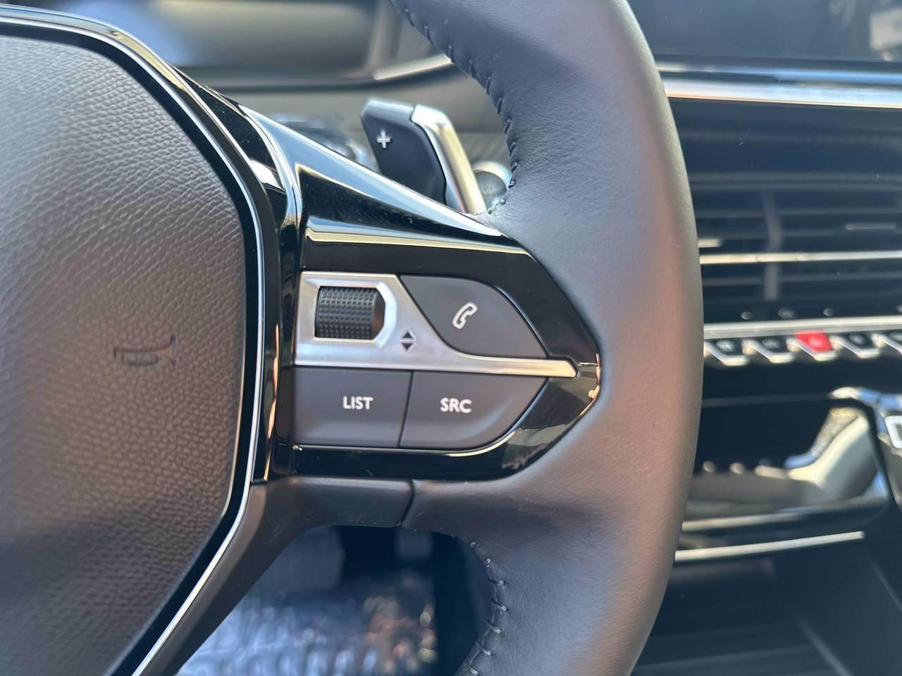 PEUGEOT 208 II 2023 - 208 1.2 hybrid Allure 110cv e-dcs 6