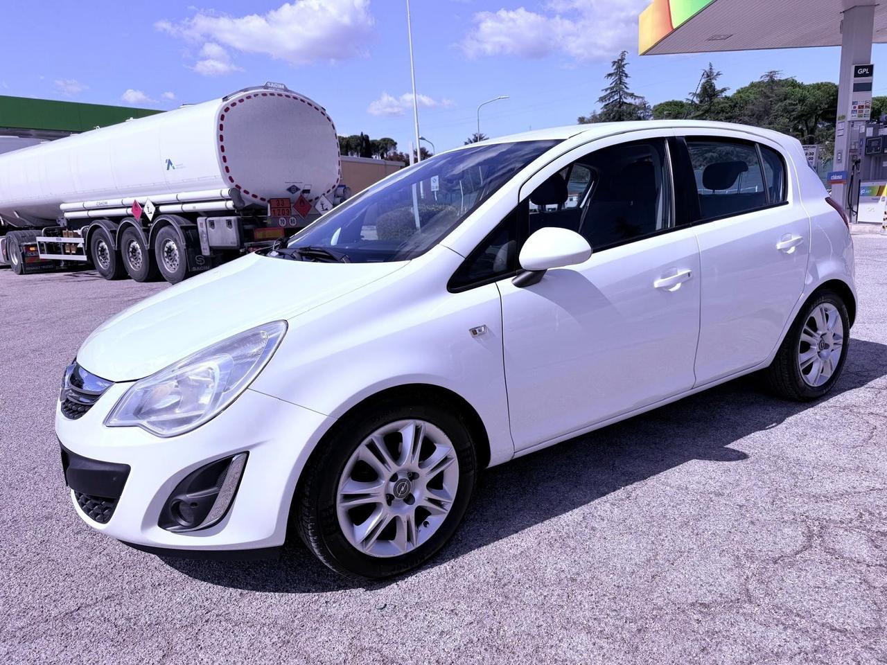 Opel Corsa 1.2 85CV 5 porte GPL-TECH Elective