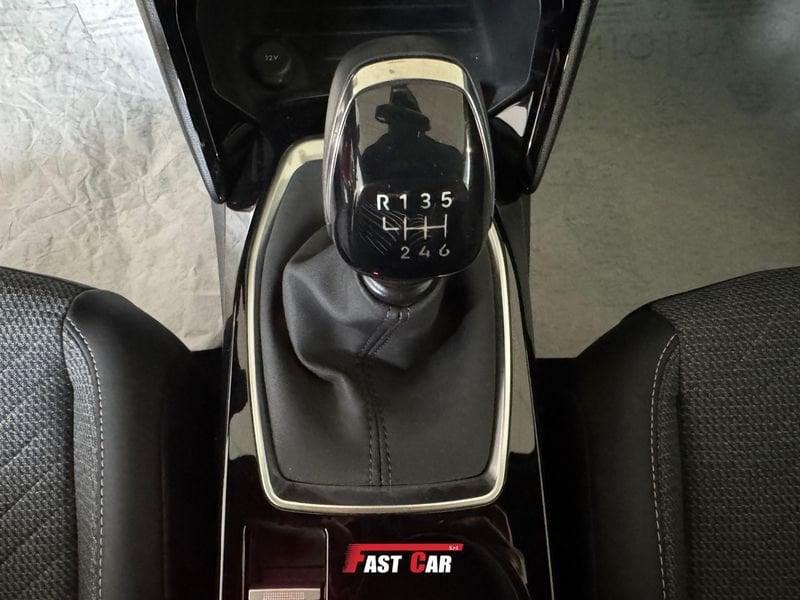 Peugeot 2008 PureTech 100 S&S Allure