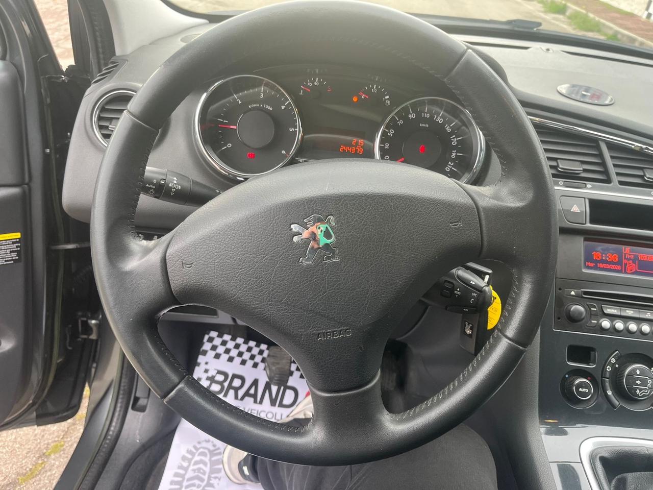 Peugeot 5008 1.6 HDi 115CV Active Unipro 2013