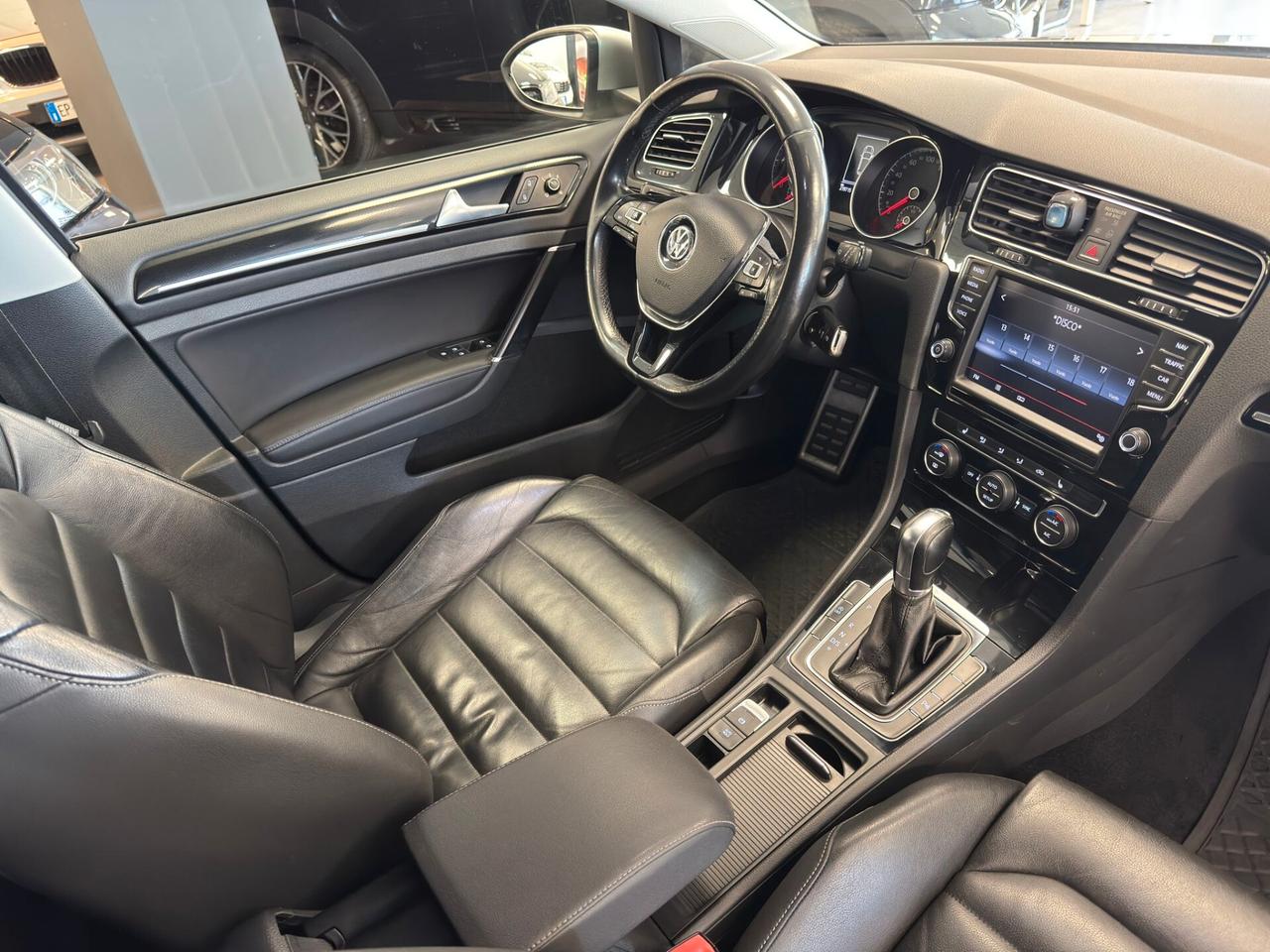 Volkswagen Golf VII 2.0 TDI DSG 5p. Highline