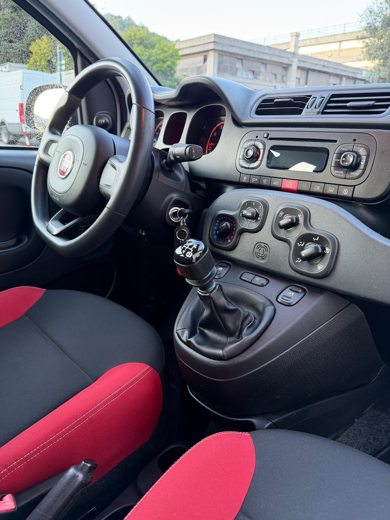 Fiat Panda 1.2 BENZINA 69CV / EURO 6 - NEOPATENTATI