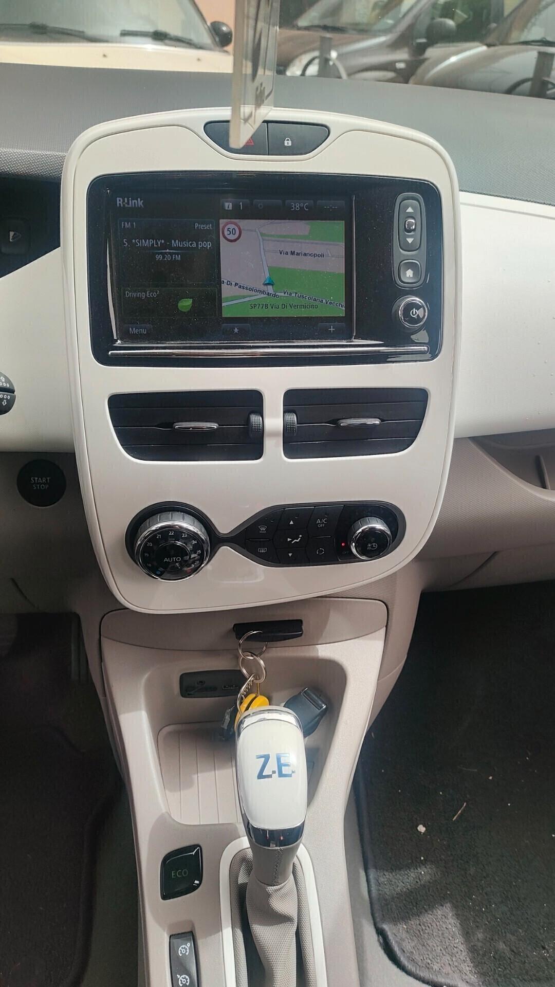 Renault ZOE Life R90 Flex BATTERIA A NOLEGGIO IVA ESPOSTA