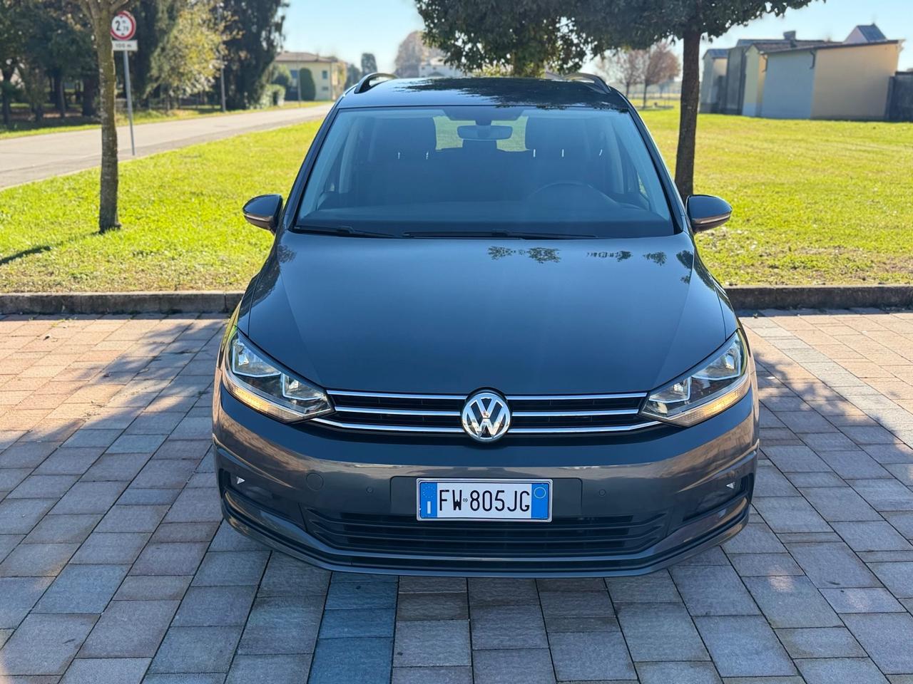 Volkswagen Touran 1.6 TDI 115 CV SCR DSG Executive BlueMotion Tech. Neopatentati