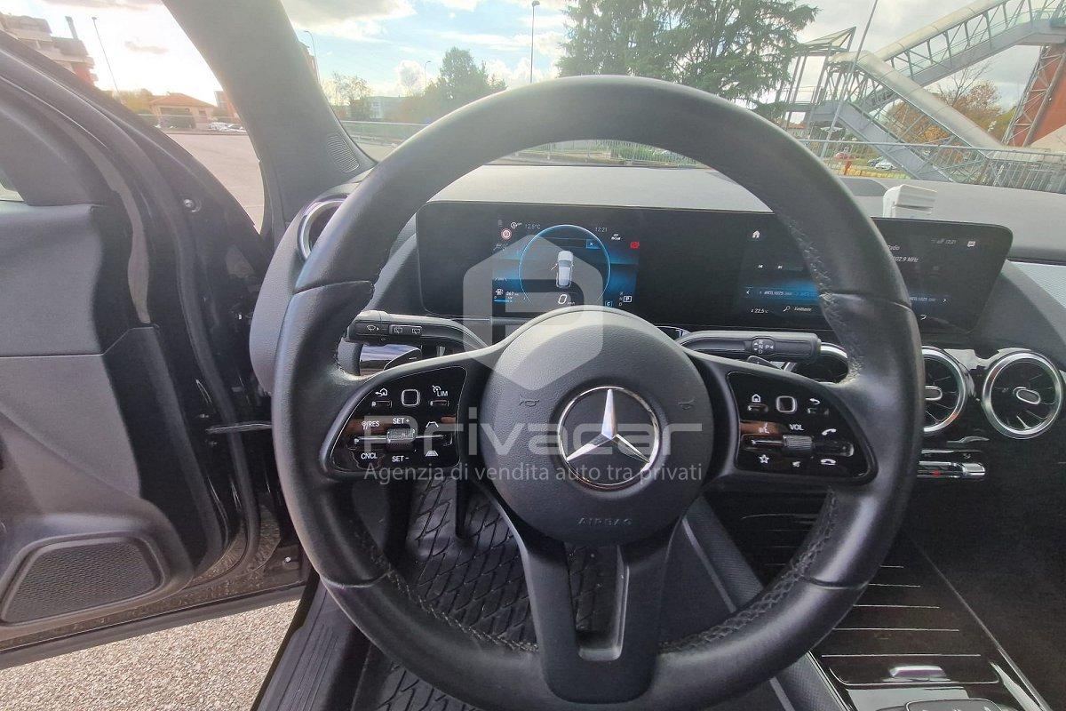 MERCEDES GLA 200 d Automatic Sport