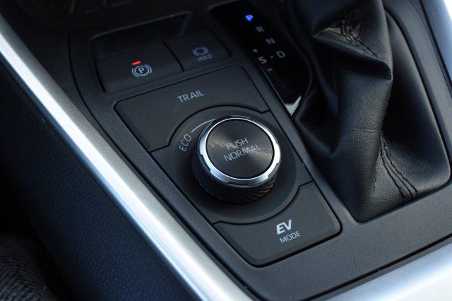 TOYOTA RAV 4 MY23 RAV4 2.5 HV (222CV) E-CVT AWD-i Business