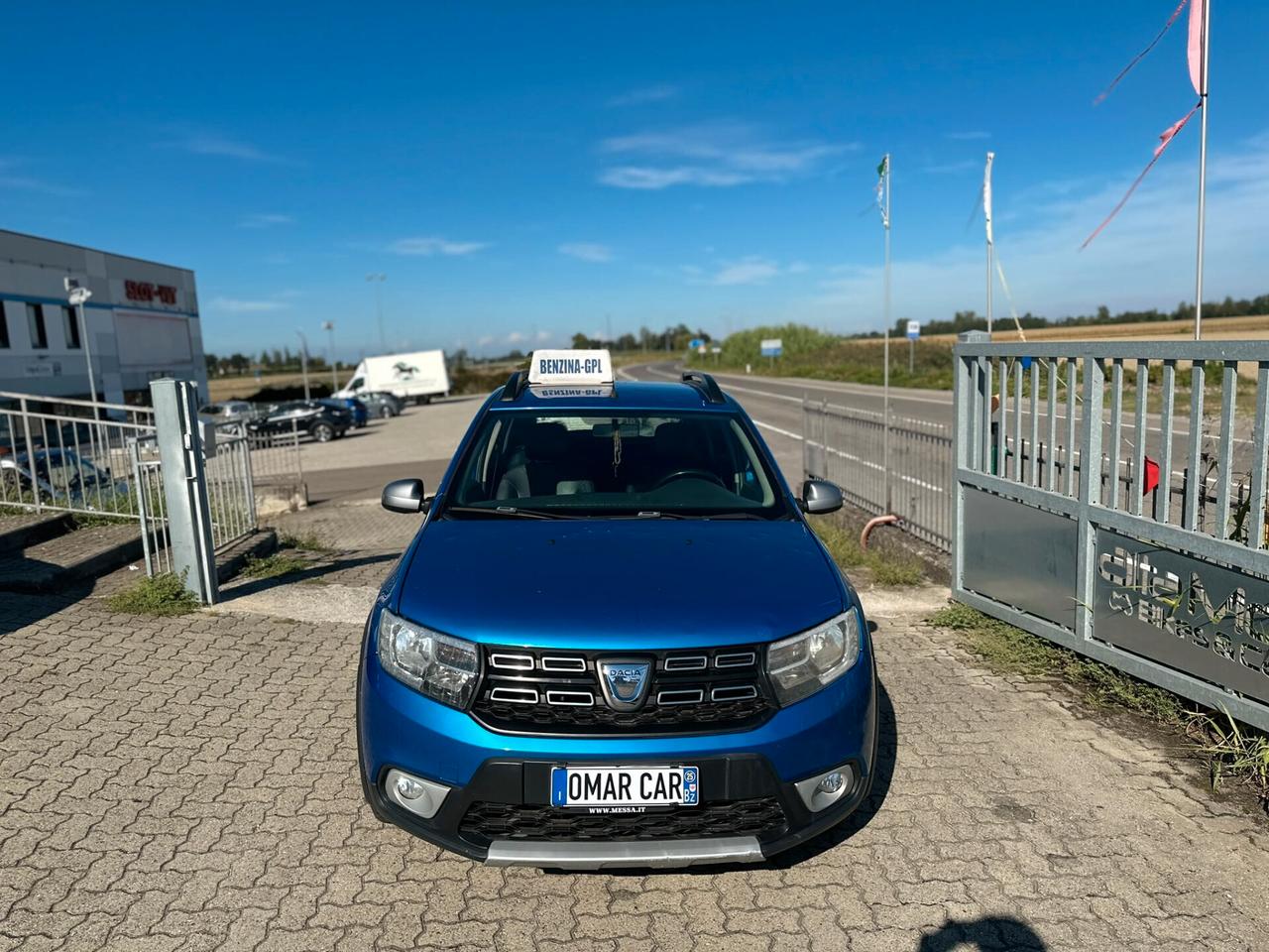 Dacia Sandero 0.9 b/gpl 2017 neop