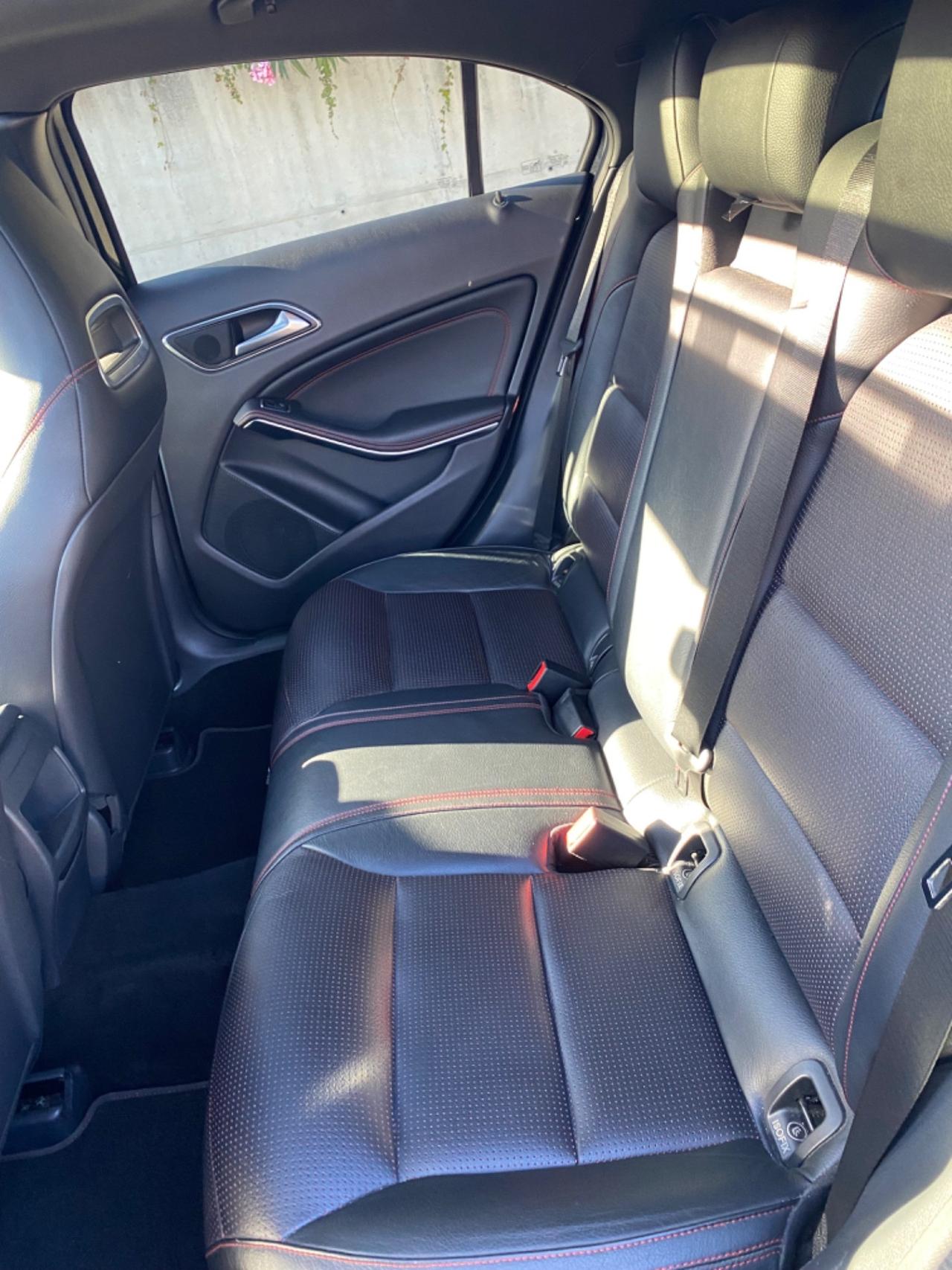 Mercedes-benz A 180 A 180 d Automatic Premium