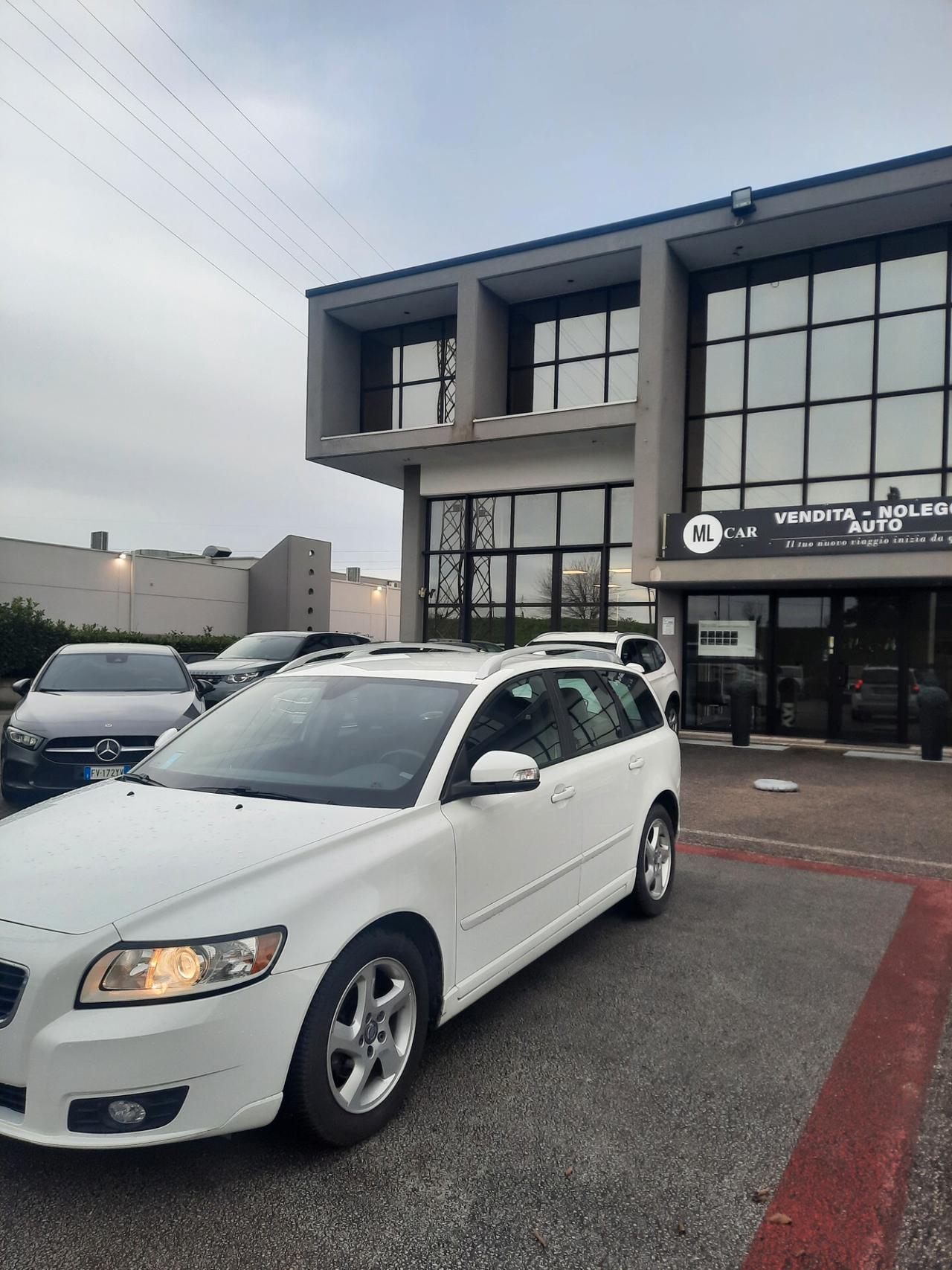 Volvo V50 D2 R-design