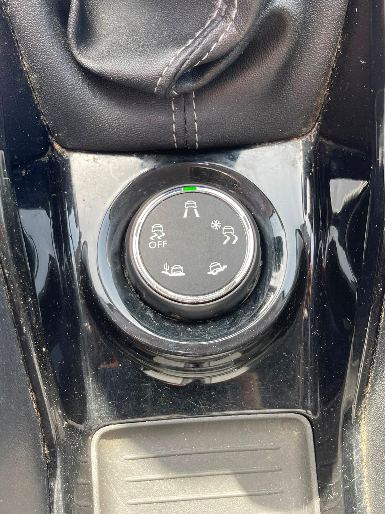 Peugeot 2008 1.6 hdi allure
